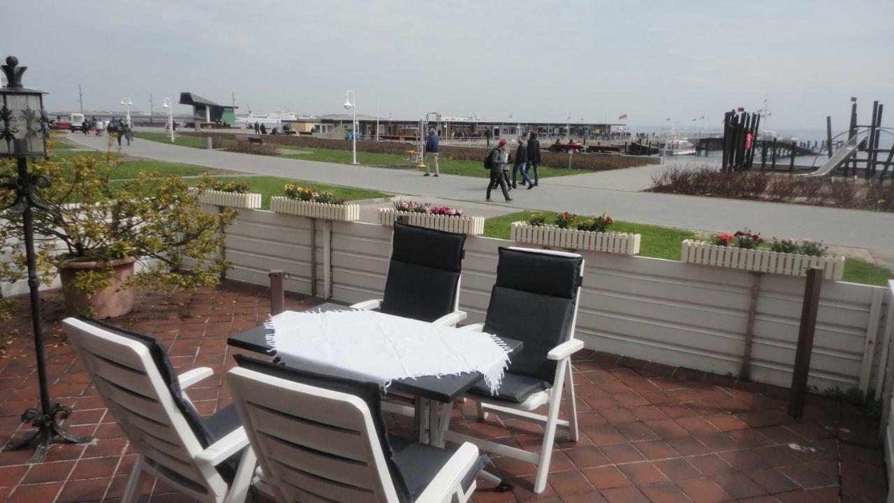 Ferienwohnung Ol Komede Wai 12C Хелголанд Екстериор снимка